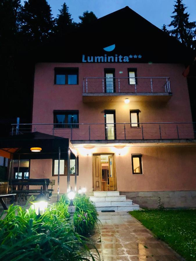 Pensiunea Luminita Busteni Luaran gambar